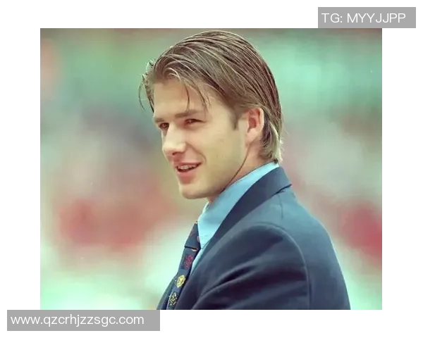 足球巨星拼搏精神感动无数球迷展现不屈韧性与热血奋斗的传奇人生